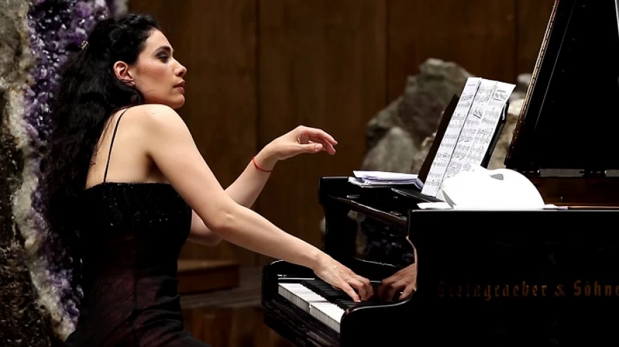 Nadezhda Tzanova