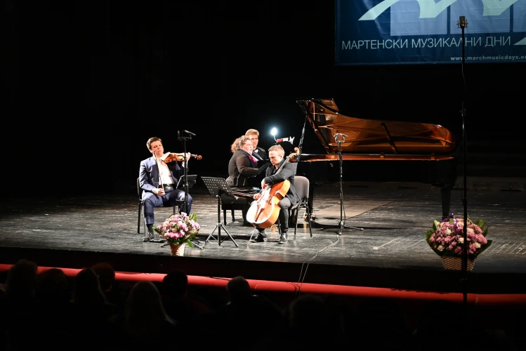 Concert by Plamena Mangova, Sergei Dogadin and Pavel Gomzyakov